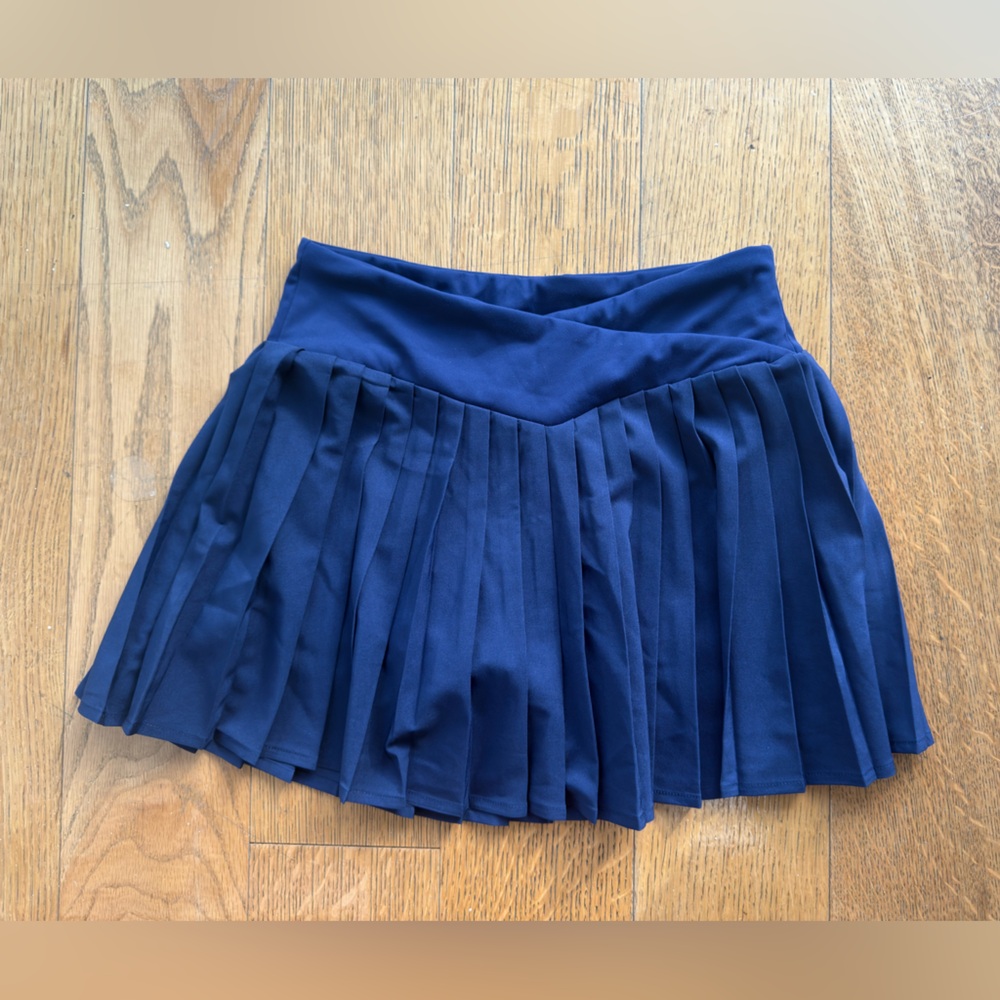 Forever 21 navy Pleated Crossover Skort NWT SZ SMALL